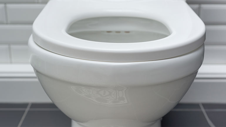 How to measure a toilet seat